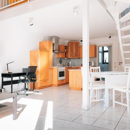 Maisonette-Wohnung Airport/Messe Stuttgart - Balkon - Parkplatz - Netflix Leura Extérieur photo