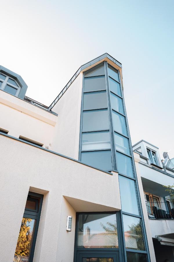 Maisonette-Wohnung Airport/Messe Stuttgart - Balkon - Parkplatz - Netflix Leura Extérieur photo