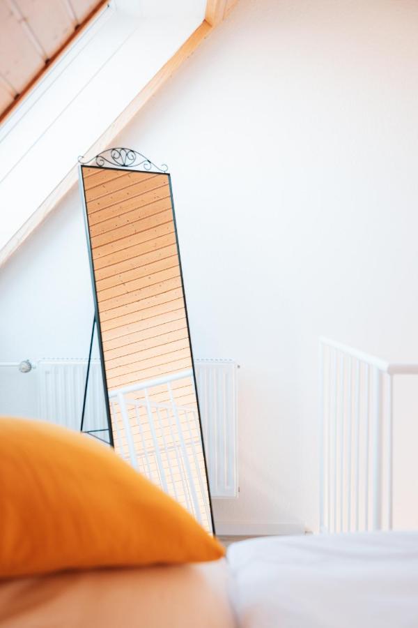 Maisonette-Wohnung Airport/Messe Stuttgart - Balkon - Parkplatz - Netflix Leura Extérieur photo