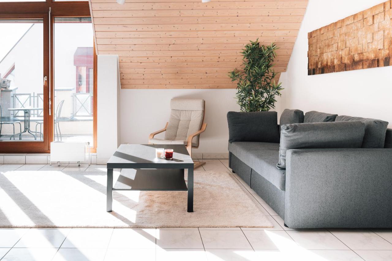 Maisonette-Wohnung Airport/Messe Stuttgart - Balkon - Parkplatz - Netflix Leura Extérieur photo