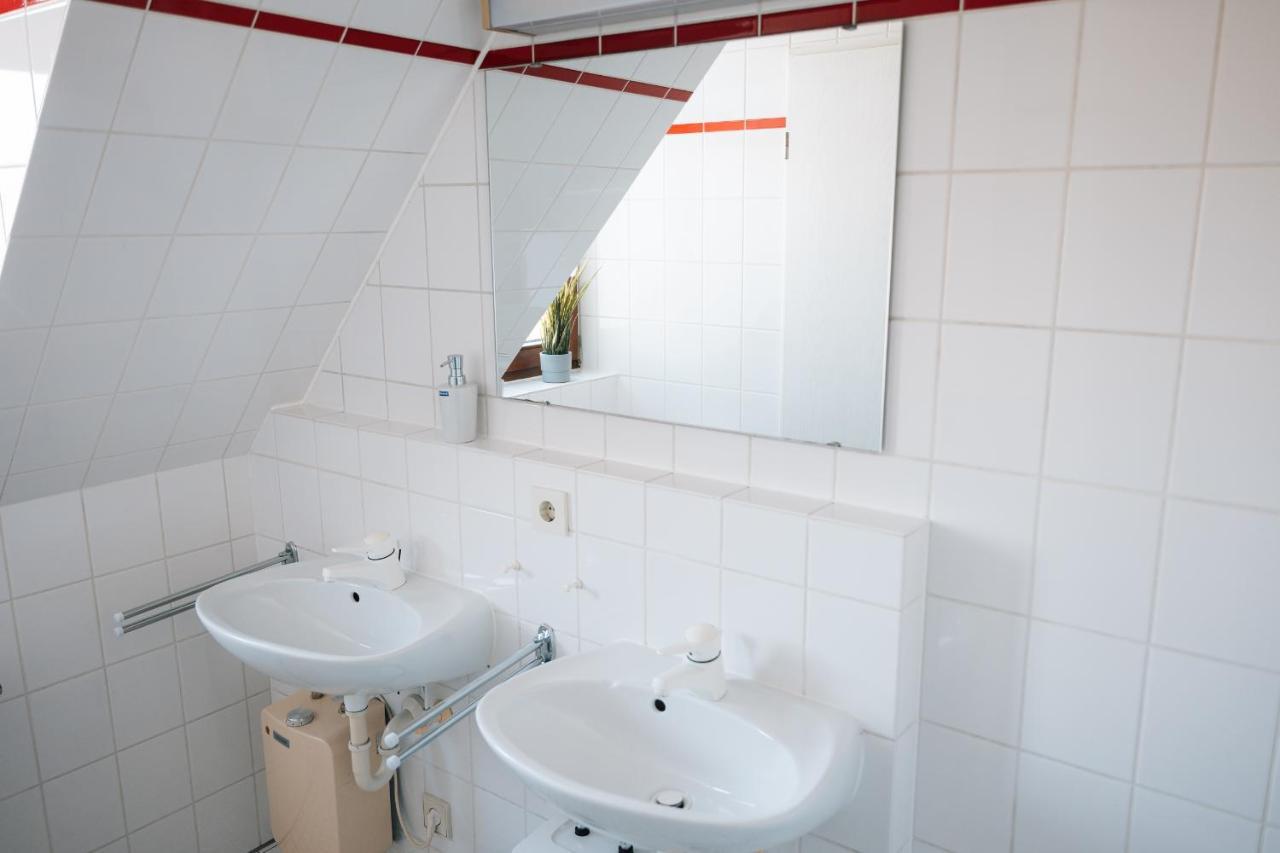 Maisonette-Wohnung Airport/Messe Stuttgart - Balkon - Parkplatz - Netflix Leura Extérieur photo