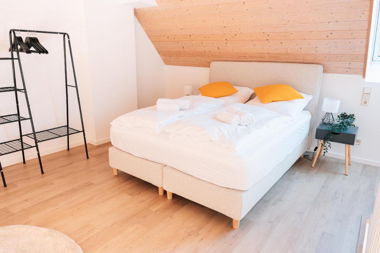 Maisonette-Wohnung Airport/Messe Stuttgart - Balkon - Parkplatz - Netflix Leura Extérieur photo