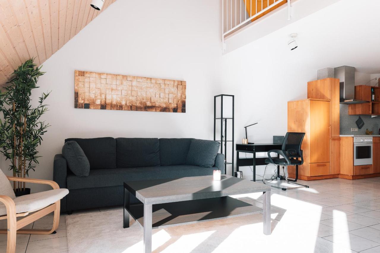 Maisonette-Wohnung Airport/Messe Stuttgart - Balkon - Parkplatz - Netflix Leura Extérieur photo